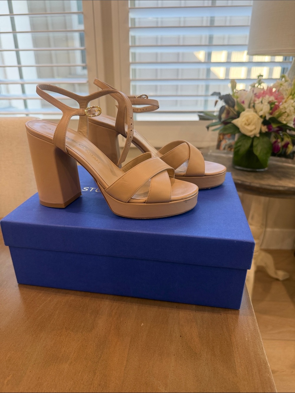 Stuart Weitzman adobe Dayna platform sandals in 8.5